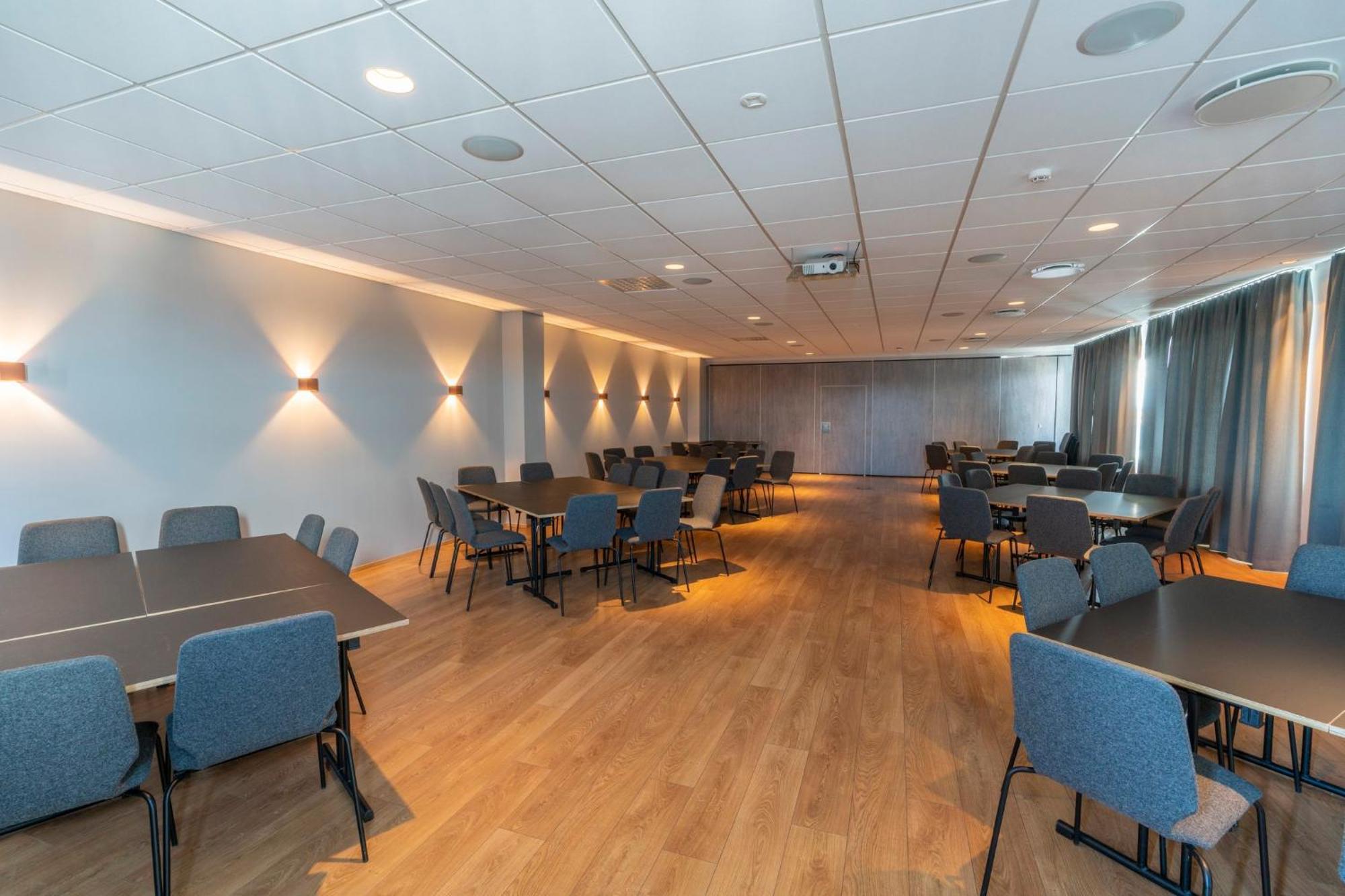 Hotel Stracta 4*